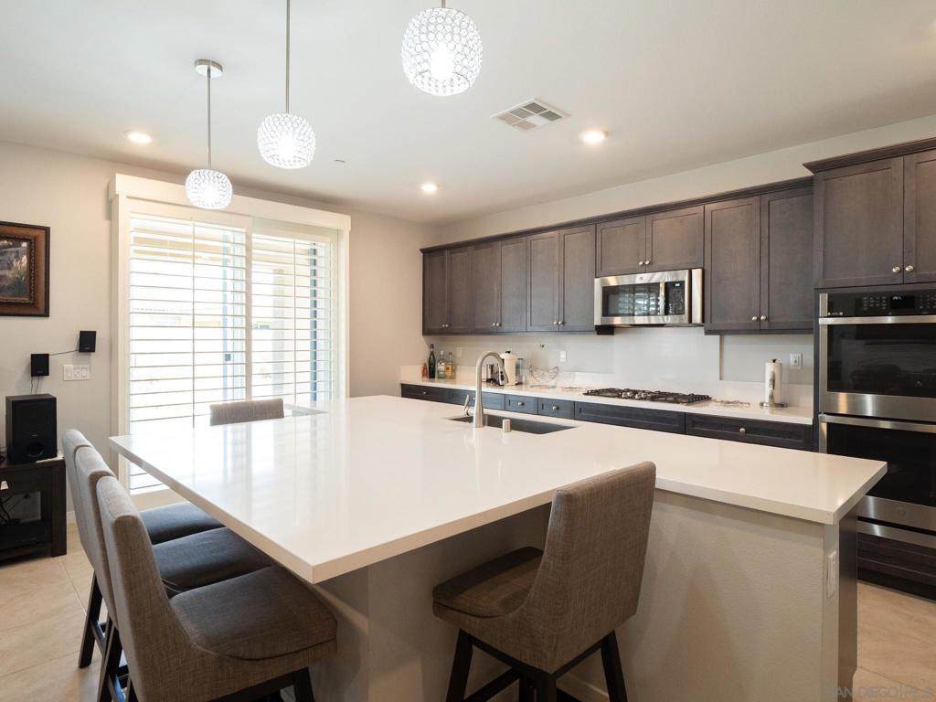 40804 Varese St - Photo 1