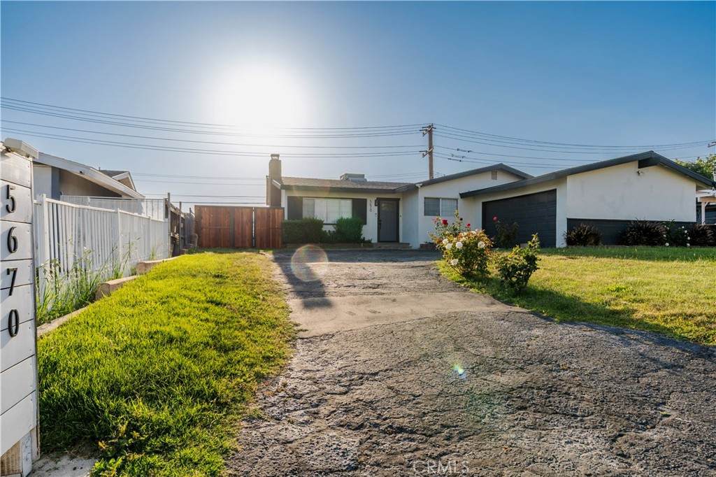 5670 Dogwood Street - Photo 1