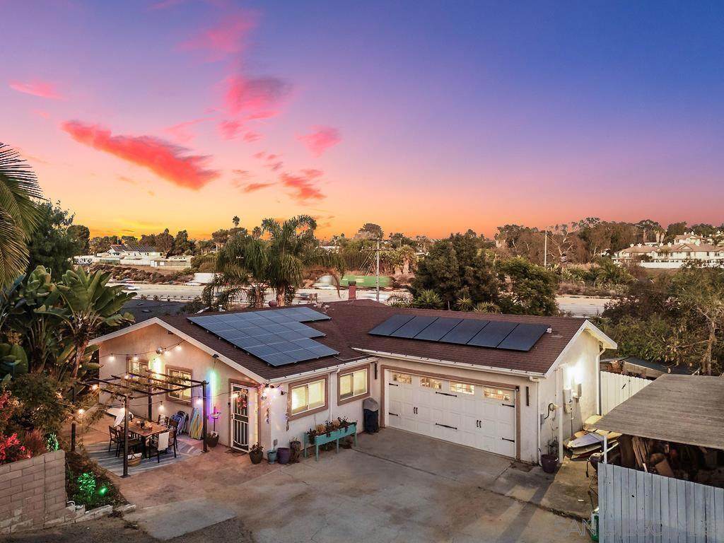 444 Alviso Way - Photo 1