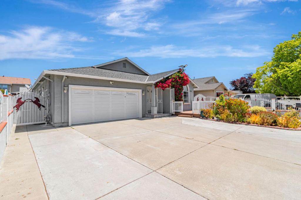 2918 Stanhope Drive - Photo 1