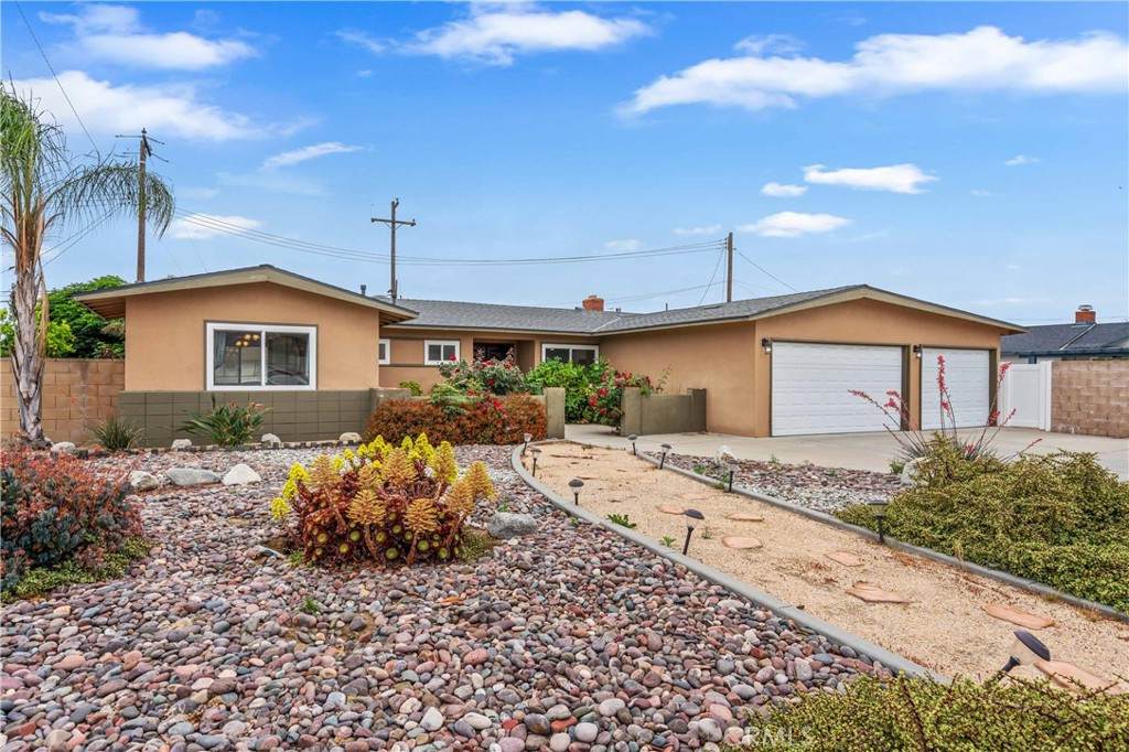 8535 La Vine Street - Photo 1