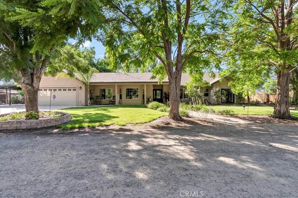 17276 Iona Avenue - Photo 1