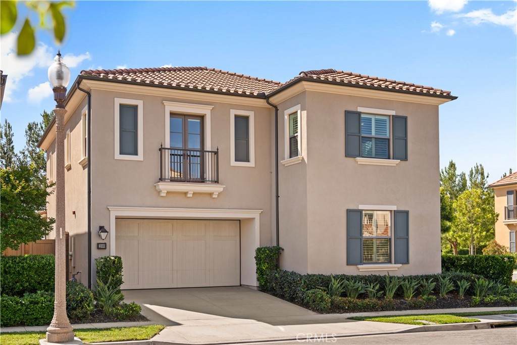 100 Henderson - Photo 1