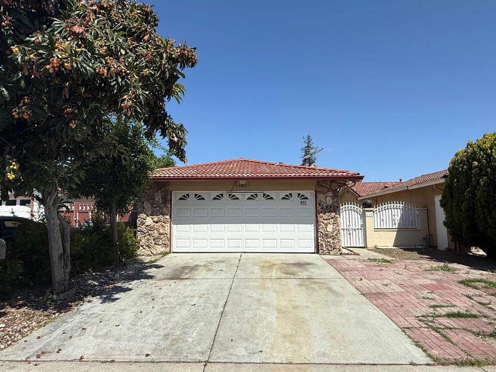 835 Saraband Way - Photo 1