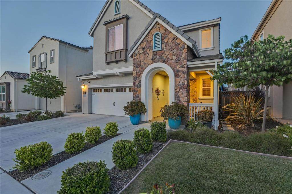 6062 Pipit Way - Photo 1