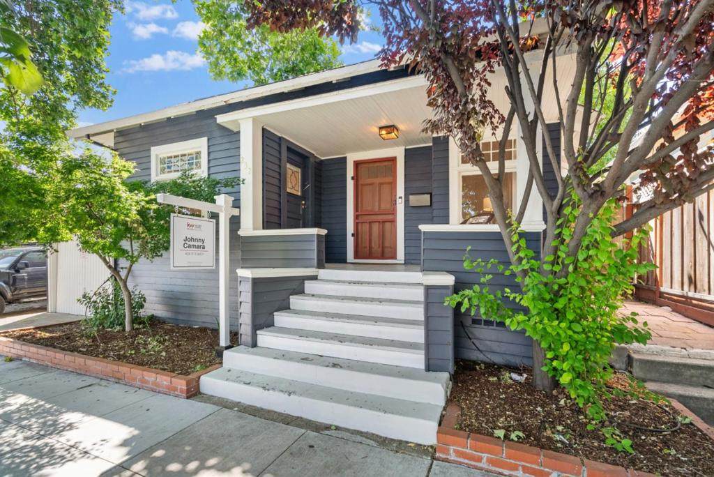 232 Washington Street - Photo 1