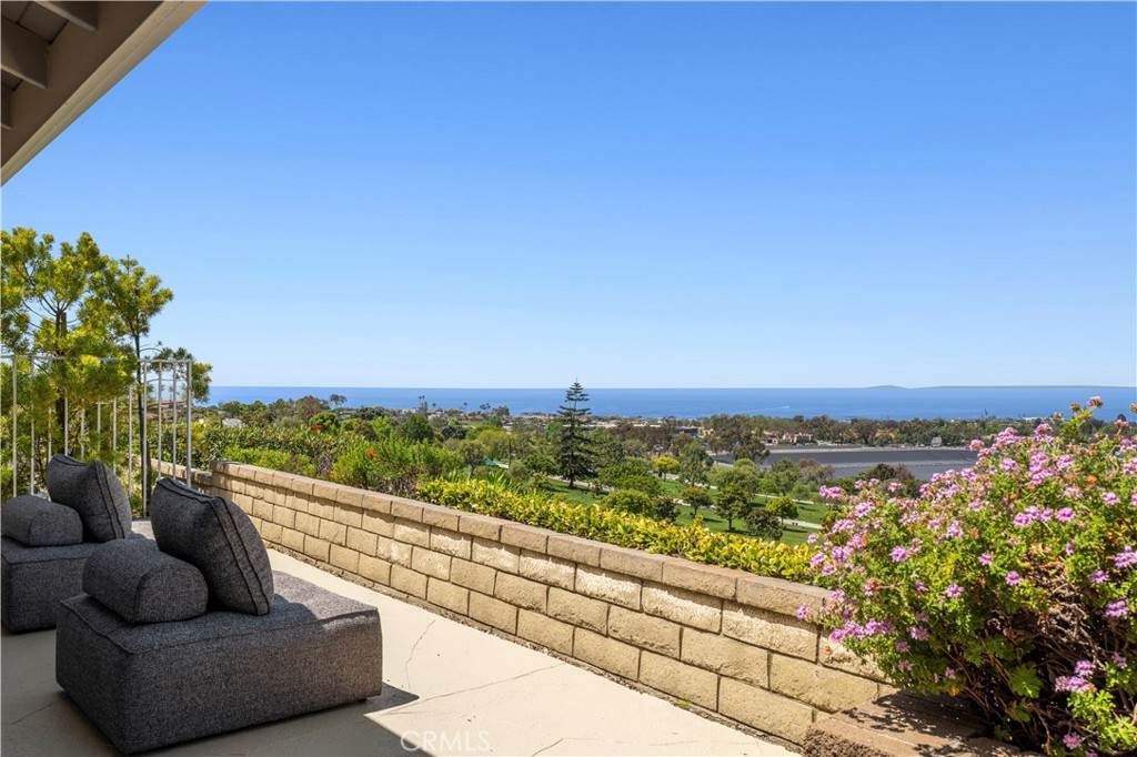 31 Carmel Bay Drive - Photo 1