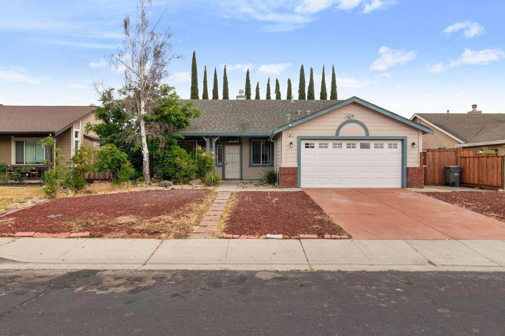 110 Walnut Meadows Court - Photo 1