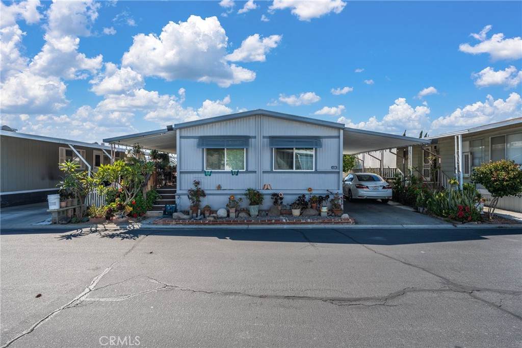 3825 Crestmore - Photo 1
