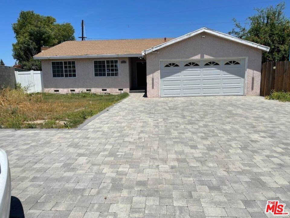 15535 Tuba Street - Photo 1