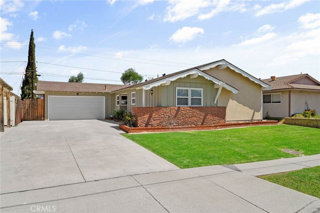 18557 Mescal Street - Photo 1