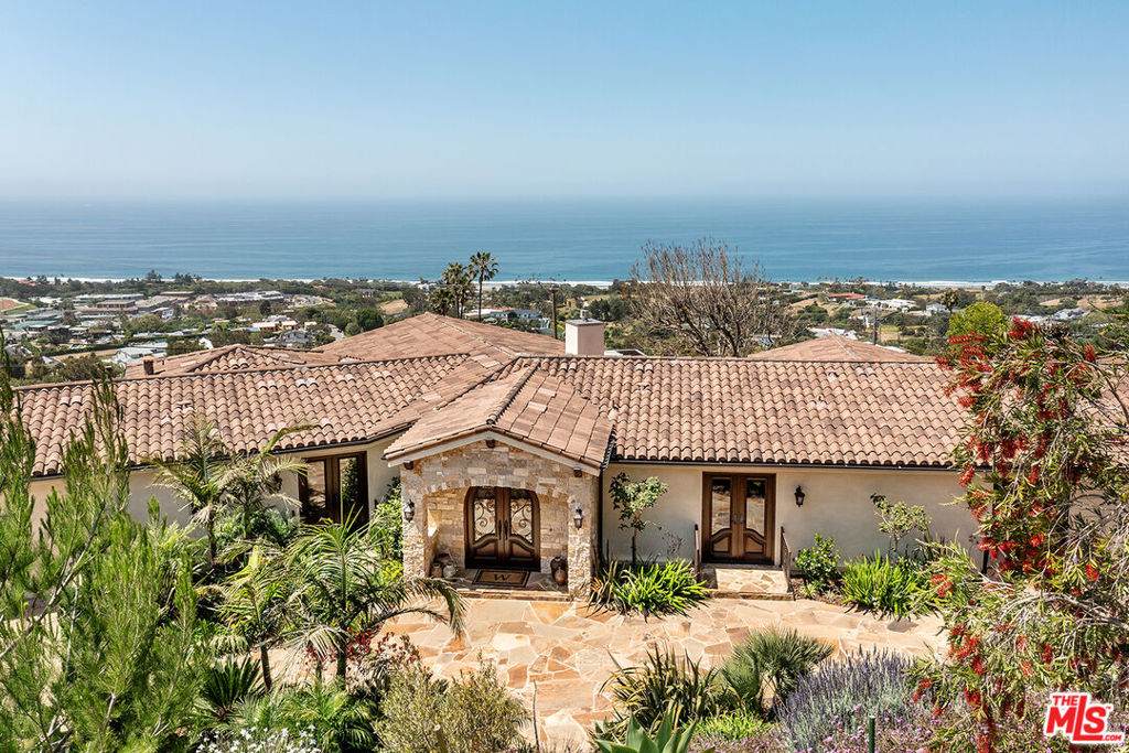 5427 Horizon Drive - Photo 1