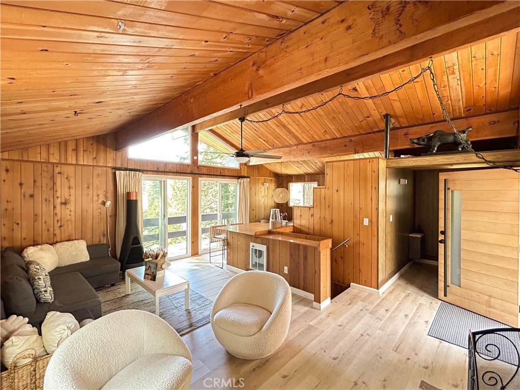 2484 Pine Drive - Photo 1