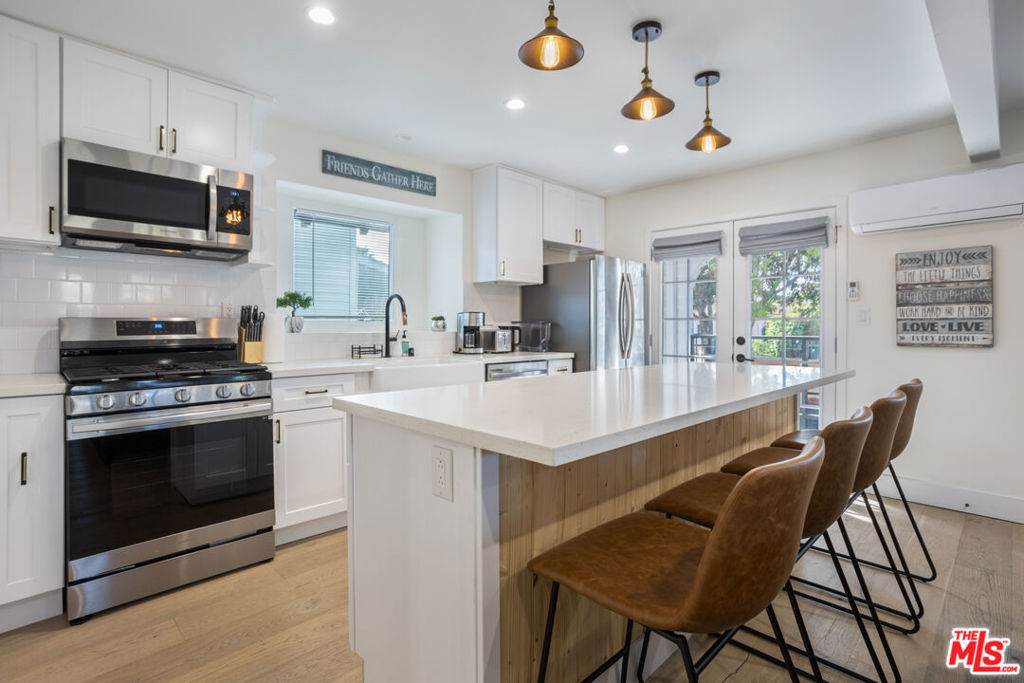 1438 30th Street - Photo 1