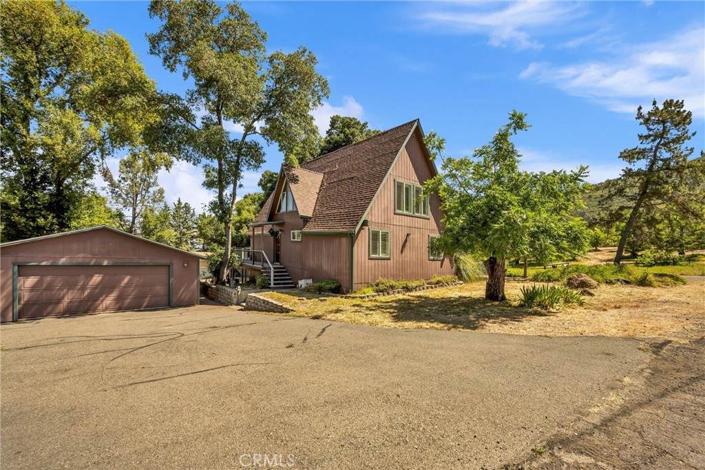 3595 Lake View Estates Drive - Photo 1