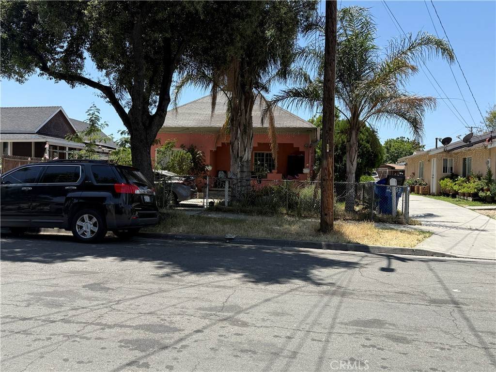 2858 12th Street - Photo 1