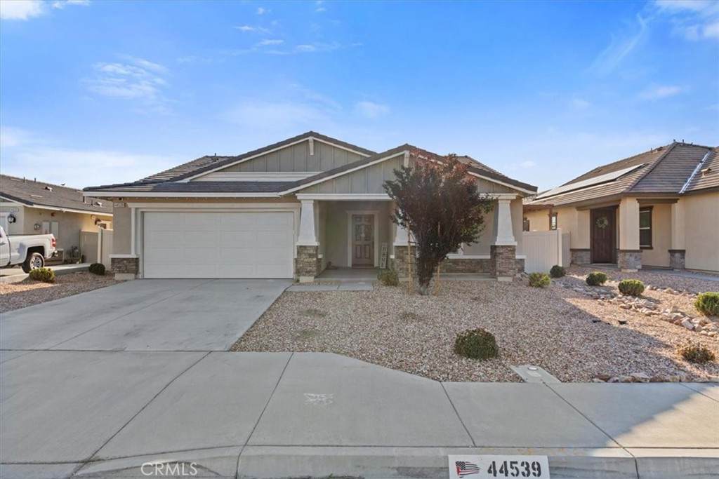 44539 Freer Way - Photo 1