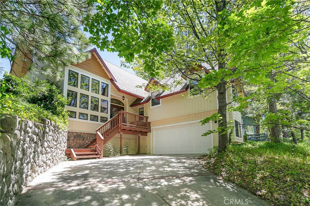1078 Sandalwood Dr - Photo 1
