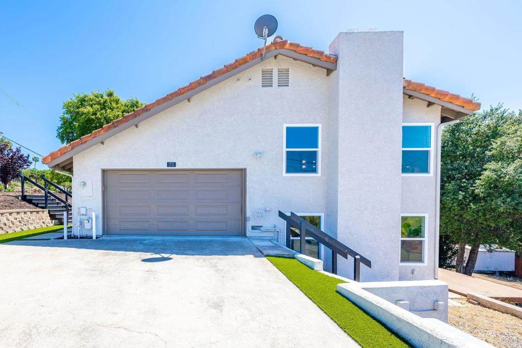 1711 Alhudson Drive - Photo 1