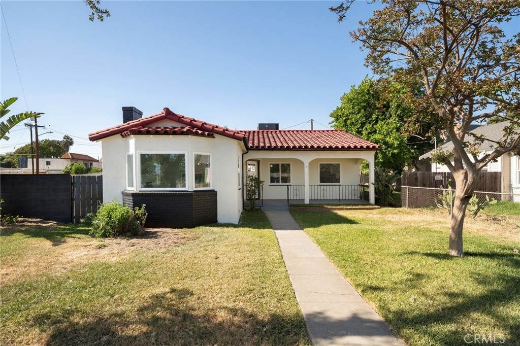 709 9th Street - Photo 1