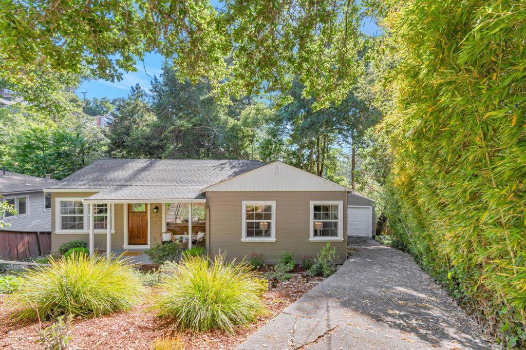 25 Overlake Court - Photo 1