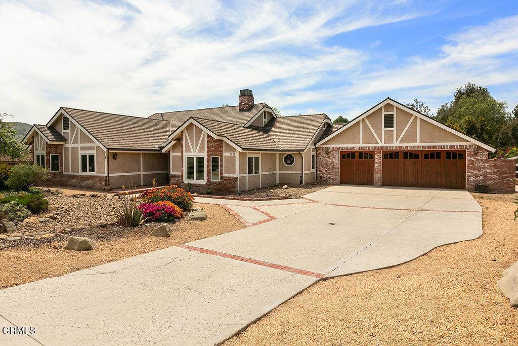 2735 Los Pinos Circle - Photo 1
