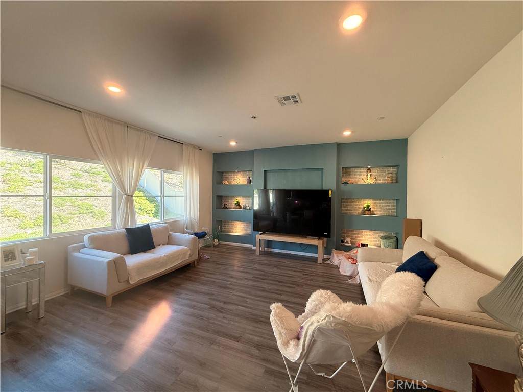 https://bt-photos.global.ssl.fastly.net/socal/orig_boomver_1_374465349-2.jpg