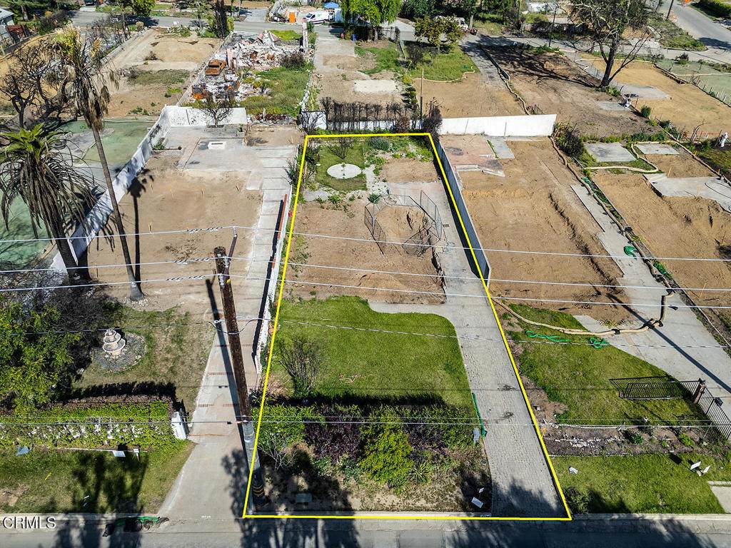 3296 Fair Oaks Ave - Photo 1