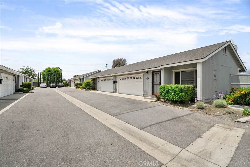 https://bt-photos.global.ssl.fastly.net/socal/orig_boomver_1_374473927-2.jpg