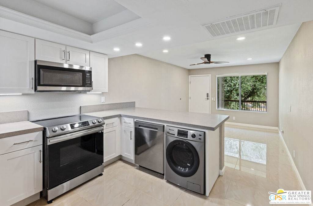 64285 Spyglass Avenue - Photo 1