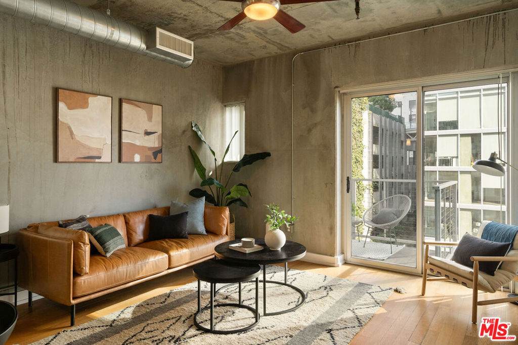645 9th Street - Photo 1
