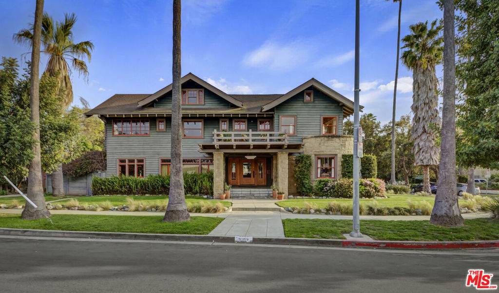 2102 24th Street - Photo 1