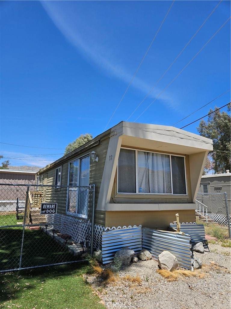 51063 29 Palms Hwy Spc #32 - Photo 1
