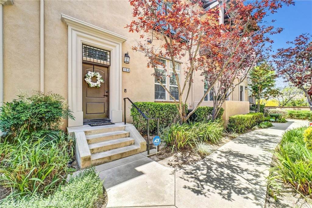 4440 Owens Street - Photo 1