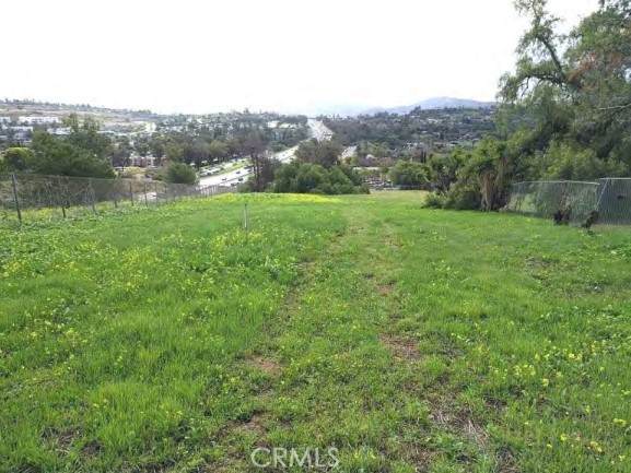 538 Plumosa Ave - Photo 1