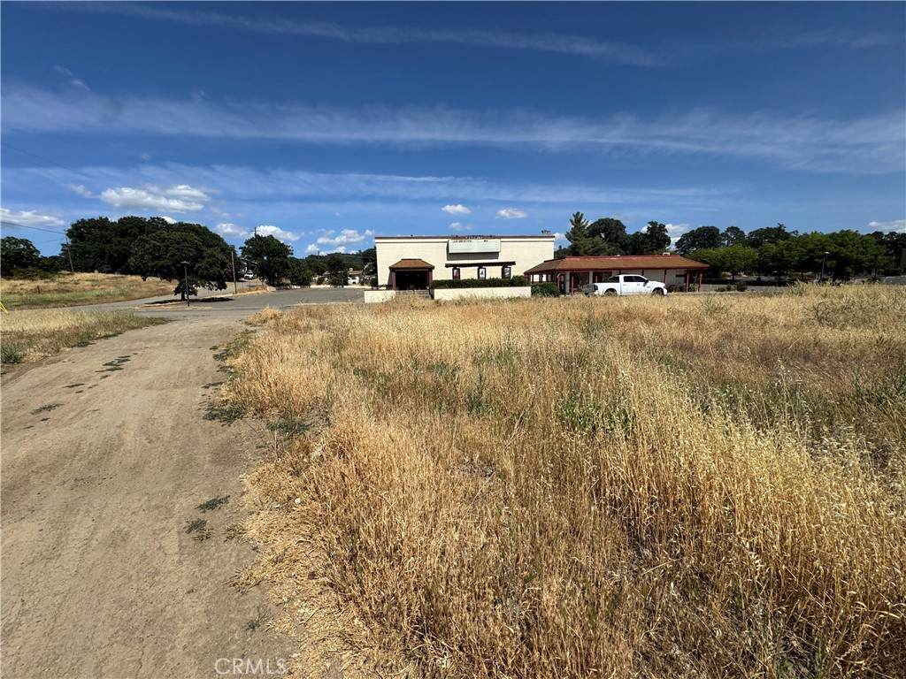 3385 Washington - Photo 1