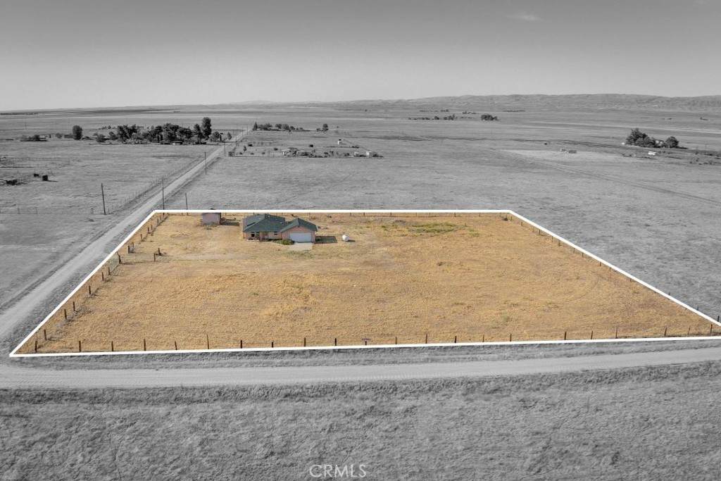 13765 Georgia Road - Photo 1
