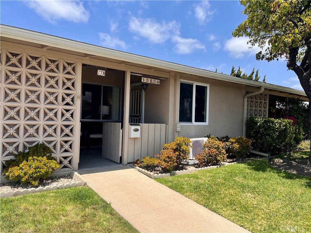 13630 Alderwood M4-77B - Photo 1