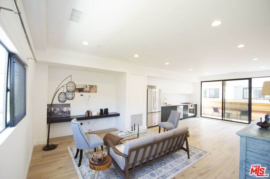 860 Wilton Place - Photo 1
