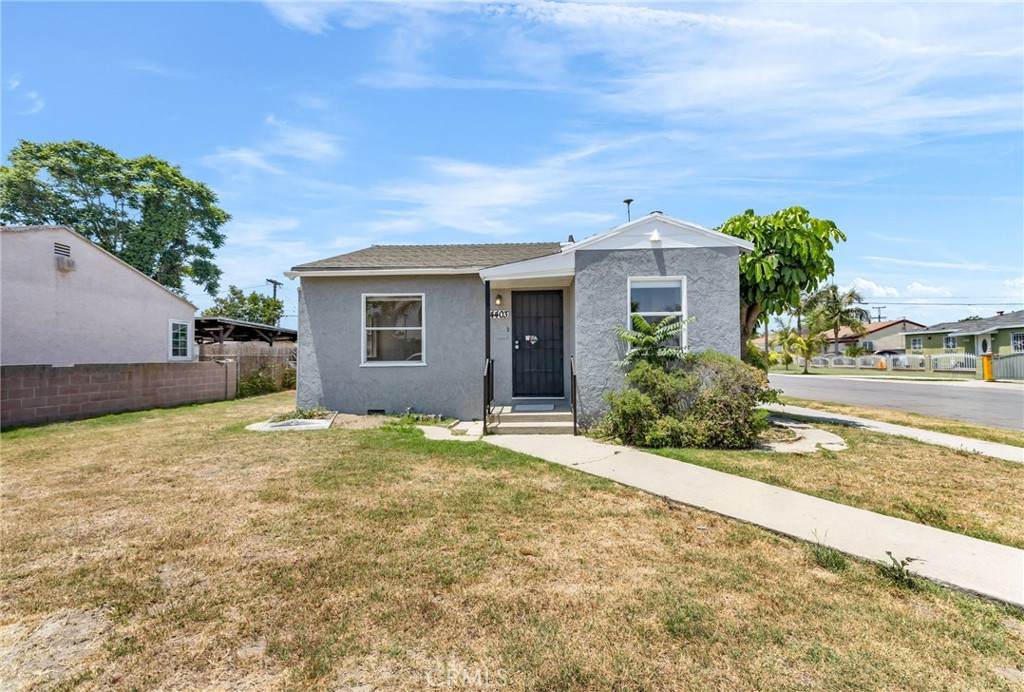 14403 S White Ave - Photo 1