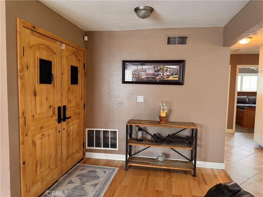 10141 Orange Street - Photo 1