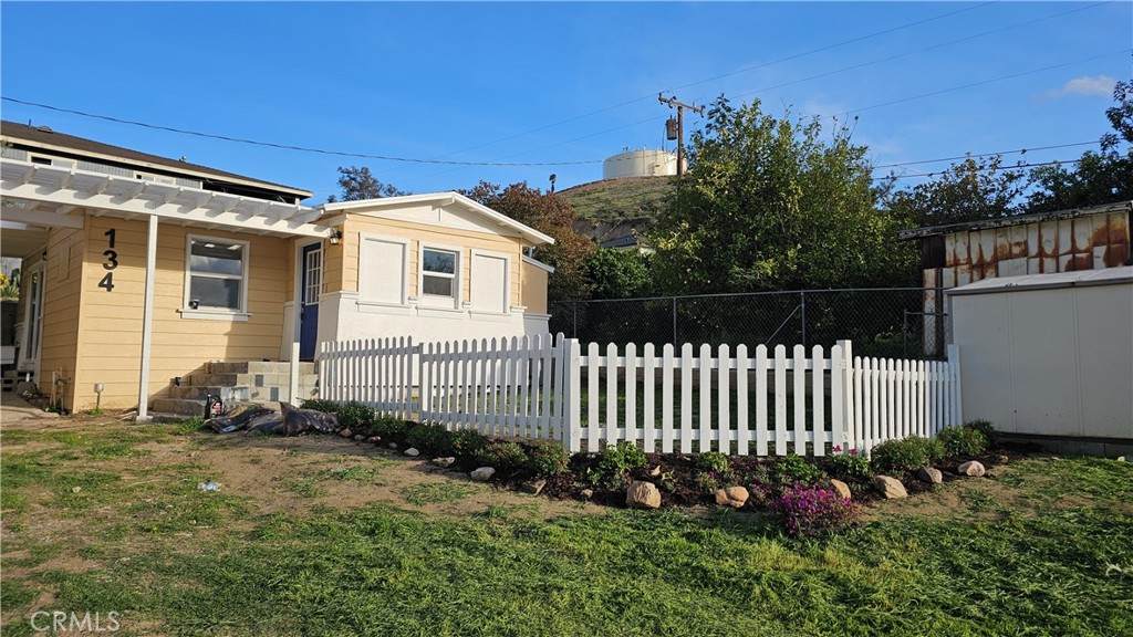 134 Chestnut Street - Photo 1