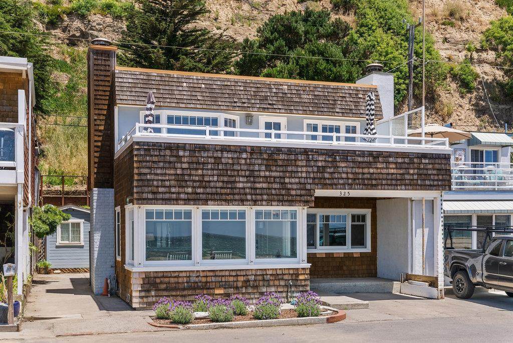 325 Beach Drive - Photo 1