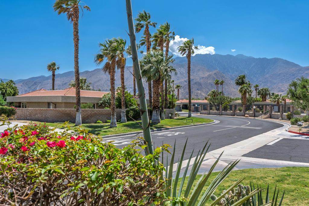 https://bt-photos.global.ssl.fastly.net/socal/orig_boomver_1_374527021-2.jpg