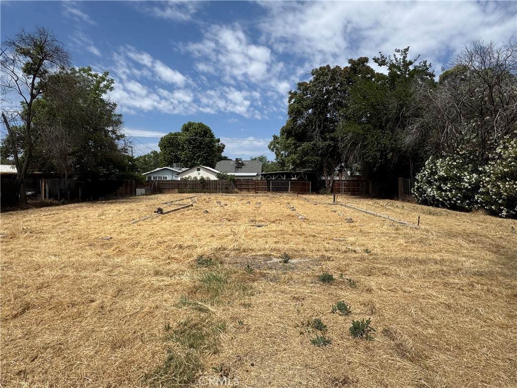 807 Court Street - Photo 1