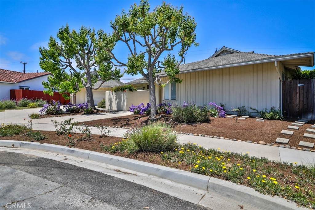 https://bt-photos.global.ssl.fastly.net/socal/orig_boomver_1_374531799-2.jpg
