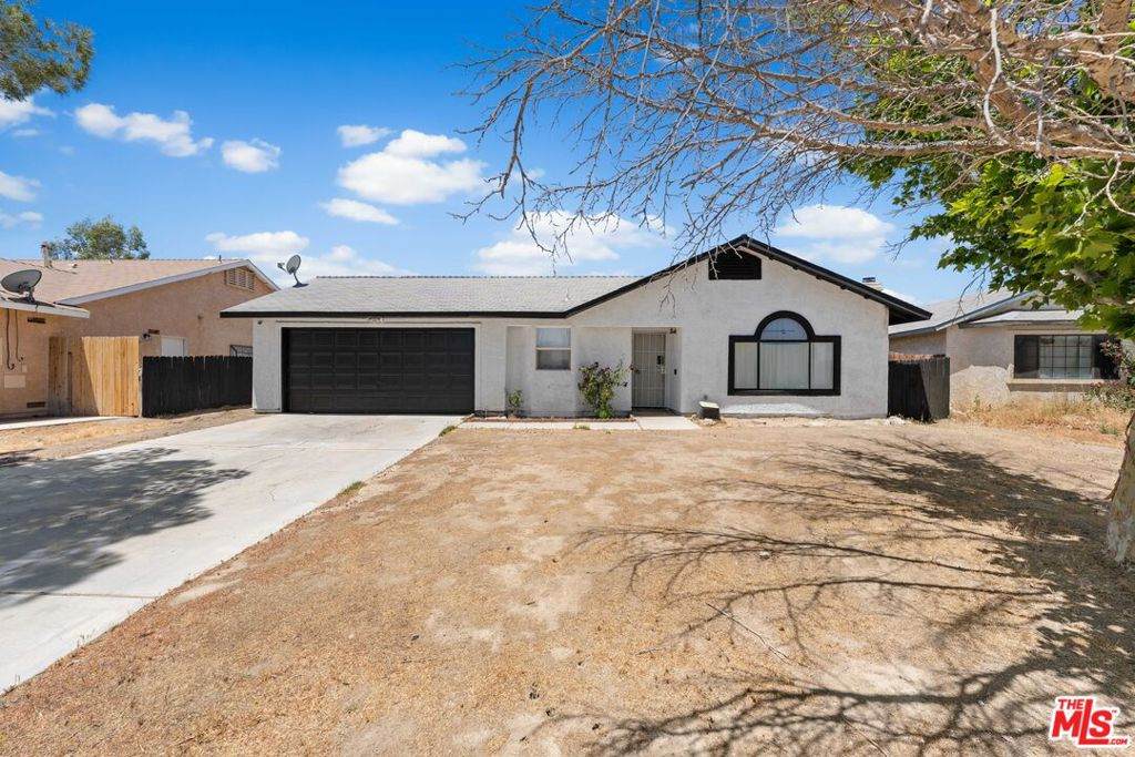 2309 Thistle Street - Photo 1