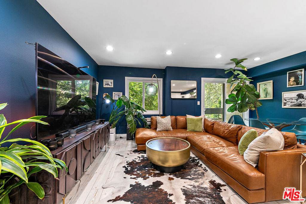 2700 Cahuenga Boulevard - Photo 1