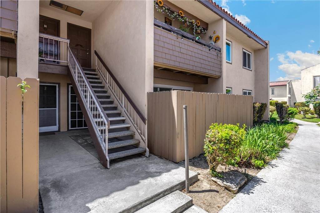 https://bt-photos.global.ssl.fastly.net/socal/orig_boomver_1_374539001-2.jpg