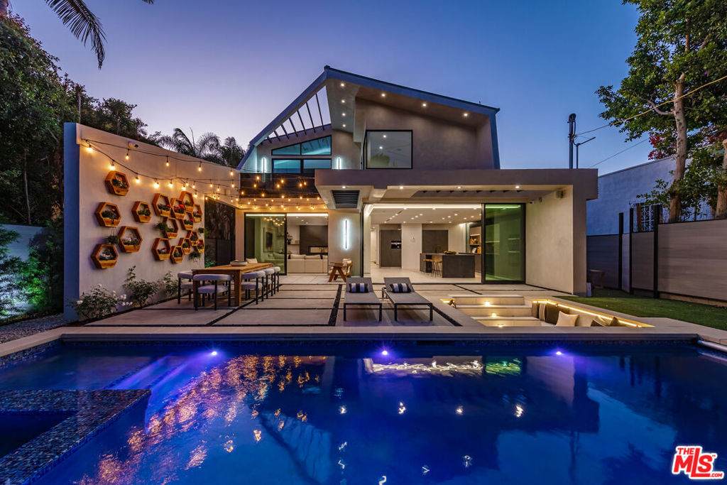 930 La Jolla Avenue - Photo 1